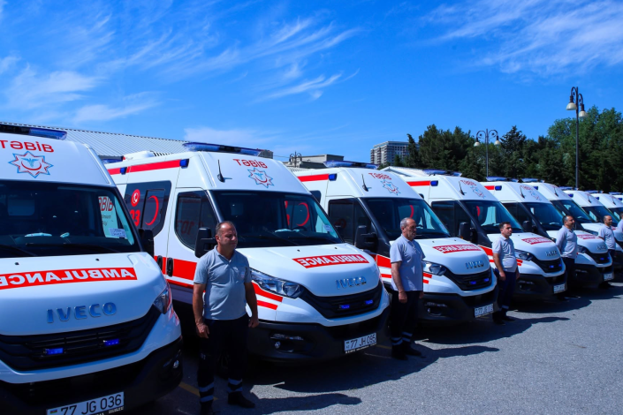 Sumqayıta yeni təcili yardım maşınları gətirildi