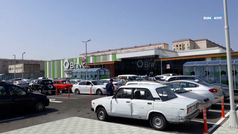 Sumqayıtda yeni Bravo supermarketinin açılışı olub