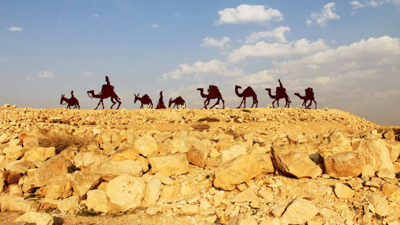 Sumqupt Hind karvanlarının dayanacağı