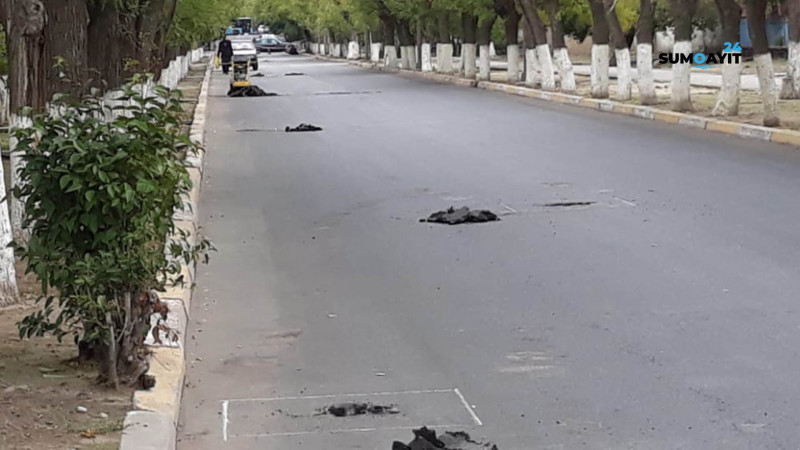 Sumqayıt: asfalt altında qalmış kanalizasiya qapaqları çıxarılır