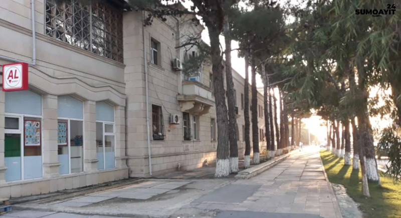Sumqayıtda 18-ci məhəllədə ötən əsrdən su boruları yenilənmir