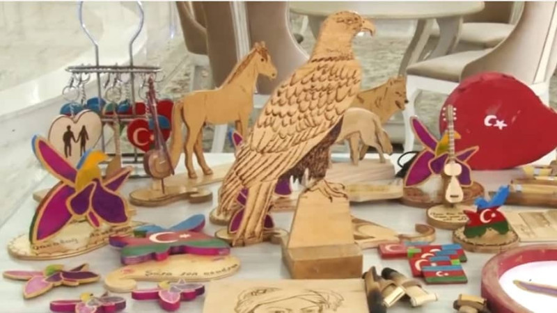 Sumqayıtda Vətən bağı al-əlvandır adlı şərgi təşkil edilib