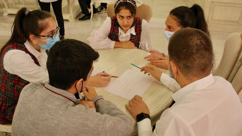 Sumqayıtda məktəblilərarası Xəmsə intellektual oyununa start verilib