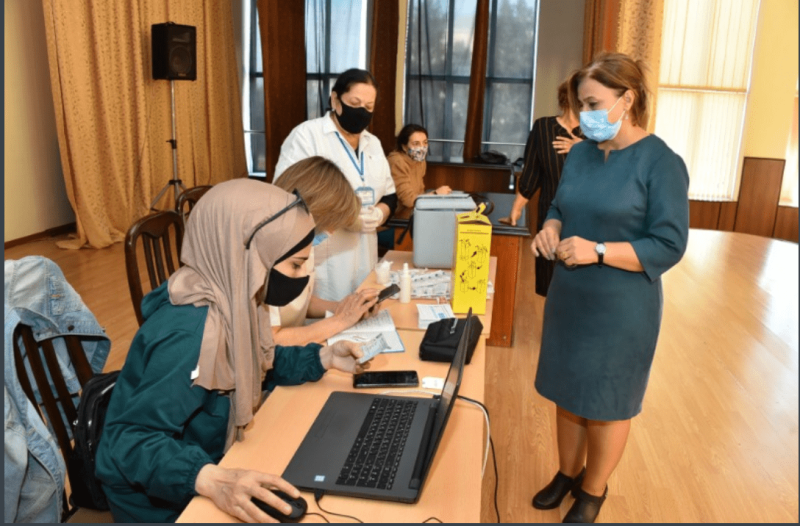 SDU: yaşı 65 çox olan universitet əməkdaşları 3-çü doza ilə peyvəndlənib