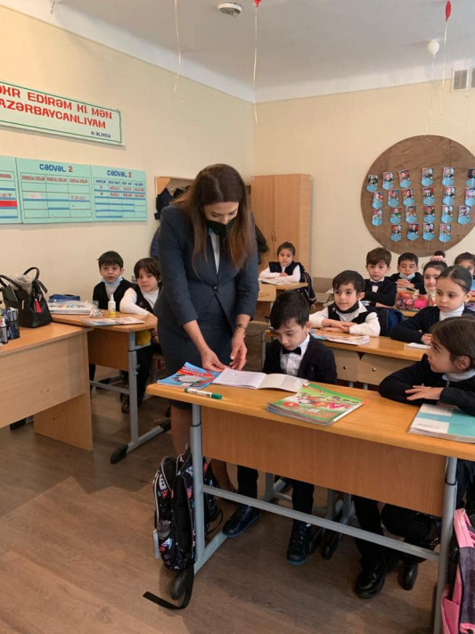 Sumqayıtın Təhsil Şöbəsinin müdiri inkluziv siniflərə baş çəkib
