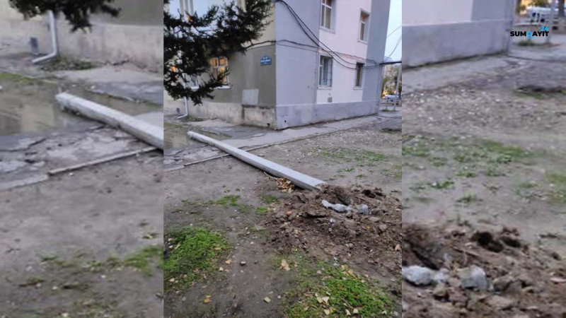 Sumqayıt: bir həftə əvvəl aşmış elektrik dirəyi sakinlərin hərəkətinə maneə yaradır