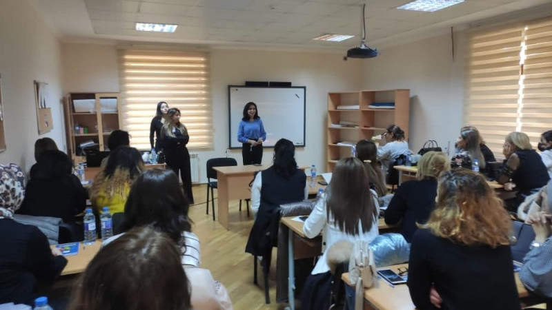 Sumqayıtlı məktəb psixoloqları üçün təlim təşkil olunub Təlimdə 400-ə yaxın psixoloq iştirak edib