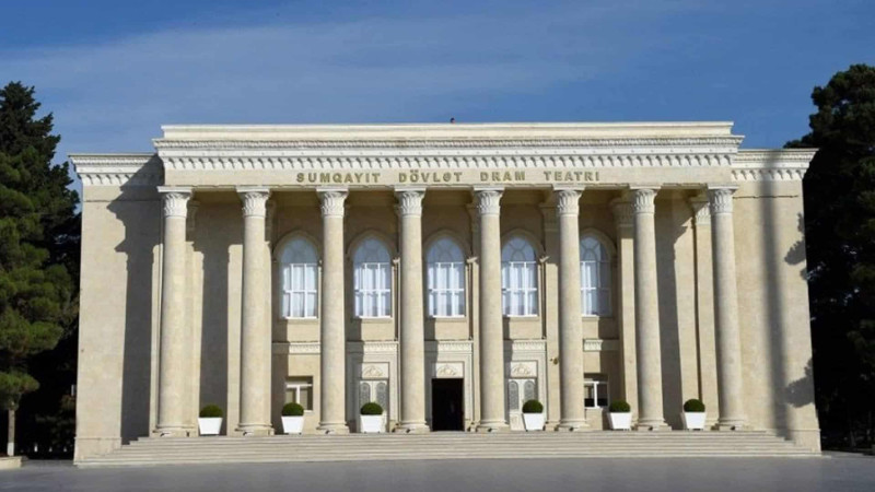 Sumqayıt Dövlət Dram Teatrının baş rejissoru pandemiya dövründə baş tutan tamaşalardan danışdı