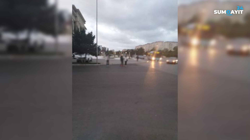 Sumqayıtda sakinlər yolu təhlükəsiz keçə bilmillər