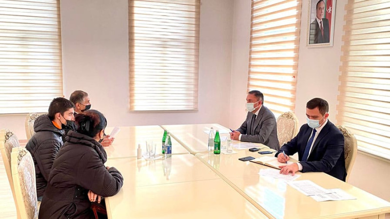 Sumqayıt: millət vəkili vətəndaşlarla görüşüb