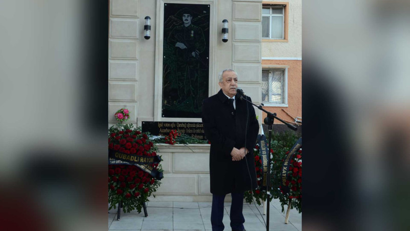 Sumqayıtda şəhid kəşfiyyatçı Balakişi Hüseynovun xatirəsinə həsr olunmuş barelyefin açılışı olub