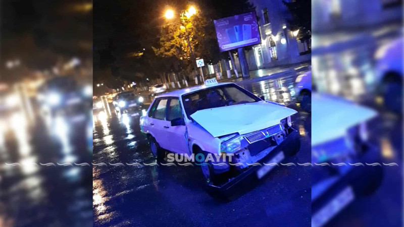 Sumqayıt: sərnişinlərlə dolu avtobus yük maşını ilə toqquşub