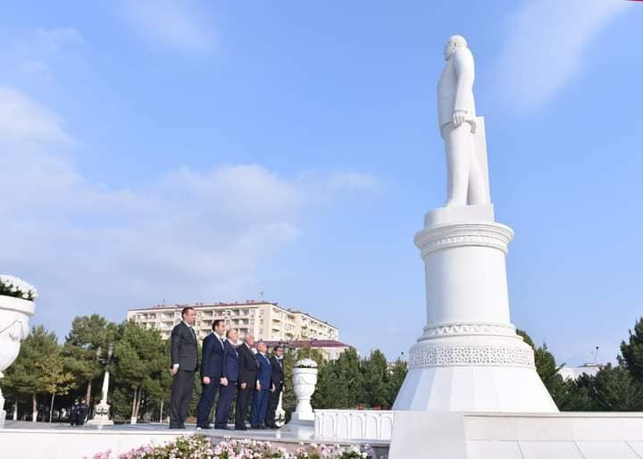 Sumqayıtda Ümummilli Liderin anım gününə həsr edilmiş tədbirlər keçirilib