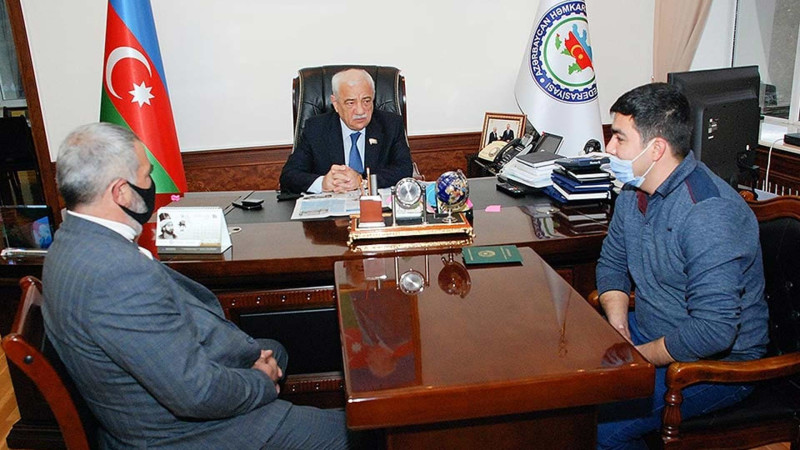 Sumqayıtlı şəhid Adil İbrahimlinin övladları himayəyə götürülüb