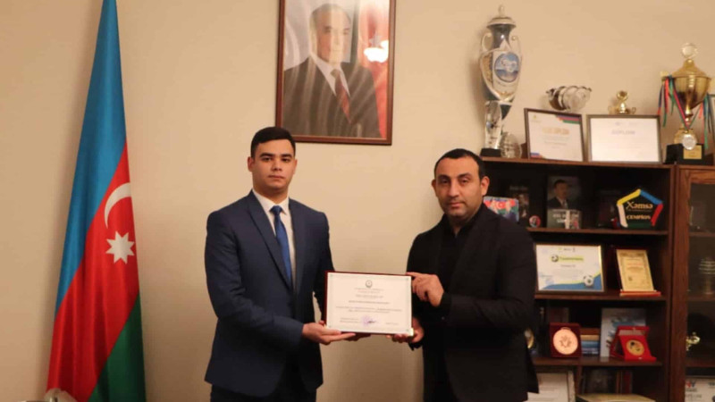 Sumqayıt: Əməkdar məşqçilər fəxri fərmanlarla təltif olunublar