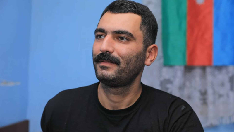 Sumqayıtlı qazi Sahil Həsənliyə medalları təqdim edilib