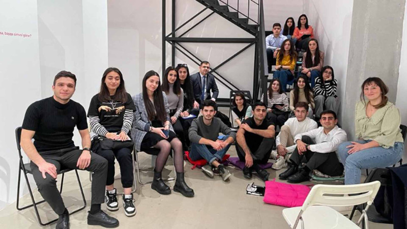 Sumqayıt Dövlət Universitetinin heyəti YARAT Müasir İncəsənət Mərkəzində olublar