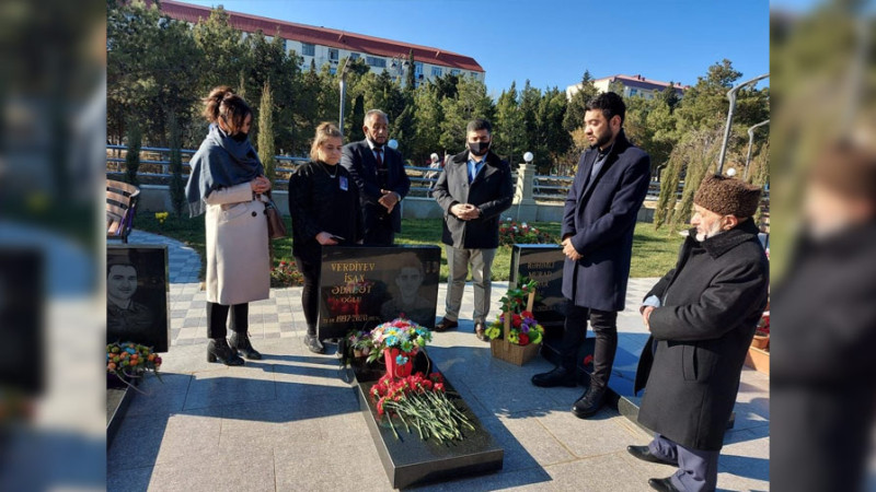 23 illik ömrünü Sumqayıtda keçirmiş şəhid İsax Verdiyevin ailəsi ziyarət olunub