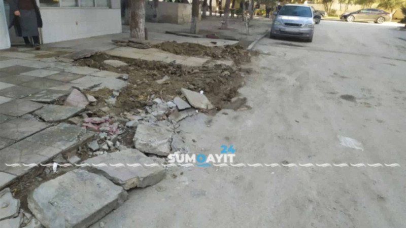 Sumqayıt: 48-ci məhəllədə yolun təmirə ehtiyacı var