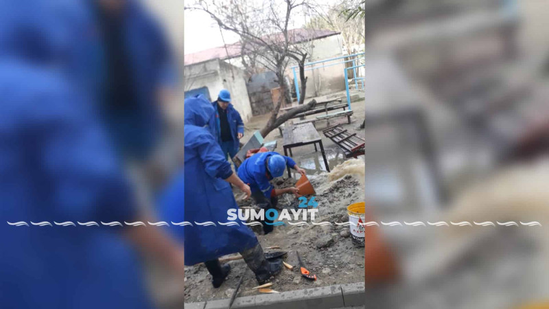 Sumqayıt: Sukanal İdarəsinin əməkdaşları yaranmış problemi analoqu olmayan metodla aradan qaldırıb