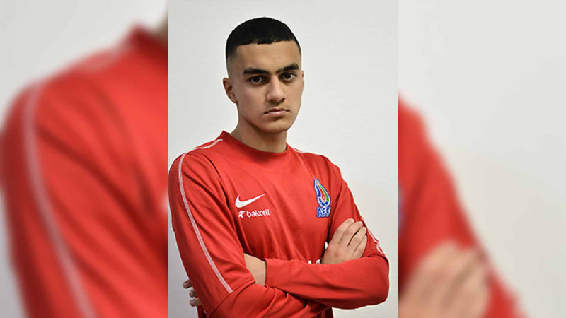 “Sumqayıt” futbol klubu gənc yarımmüdafiəçini transfer edib