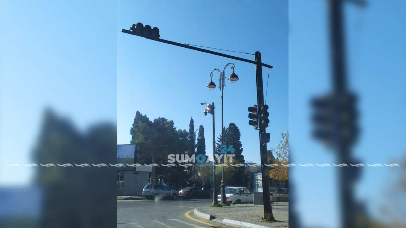 Sumqayıt: mərkəzi küçələrin birində işıqforlar işləmir