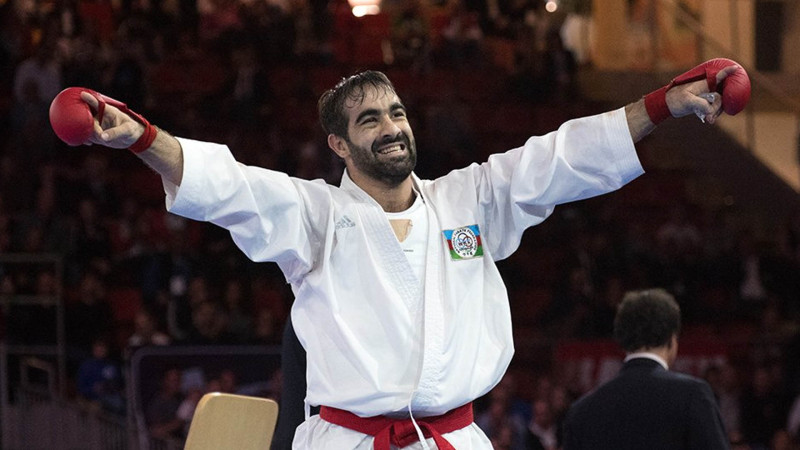 Rafael Ağayevə mayor rütbəsi verildi