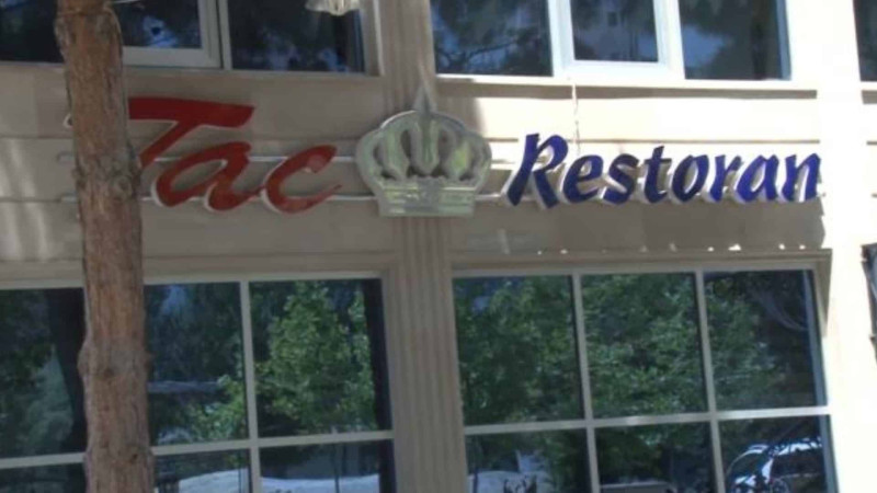 Tac restoranının sahibi cərimələnib