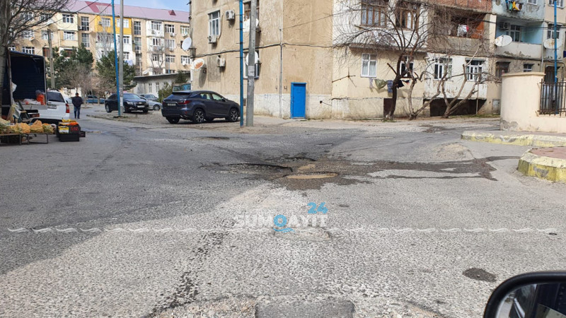 Təmirdən sonra yenilənməyən yol sakinləri narahat edir
