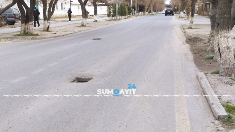 İnşaatçılar qəsəbəsi: yağış suları üçün nəzərdə tutulan quyuların üstü açıqdır