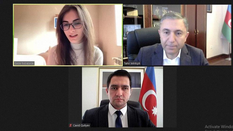 Millət vəkili Tahir Mirkişili sumqayıtlı tələbə ilə görüş keçirib
