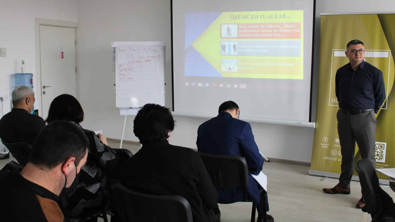 Sakibkarlar “Liderlik bacarıqları” mövzusunda təlimdə iştirak edib