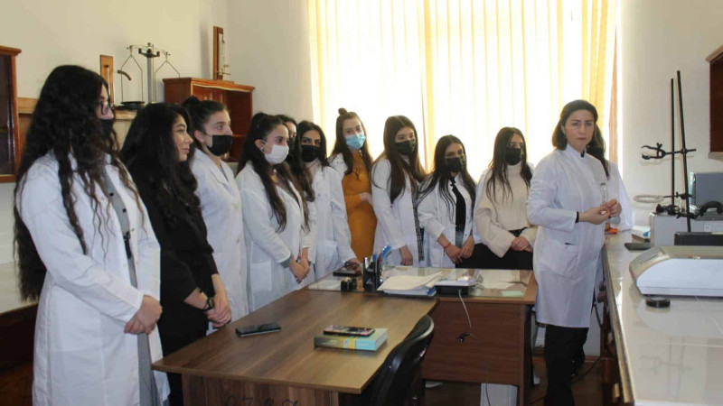Sumqayıt Texniki Kollecinin 45 tələbəsi institutda təcrübə keçir