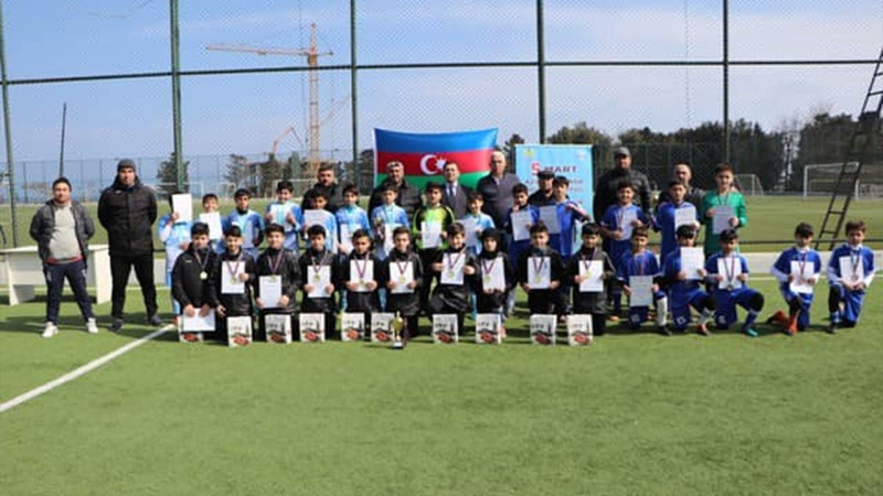 Yeniyetmələr arasında mini-futbol yarışı baş tutub