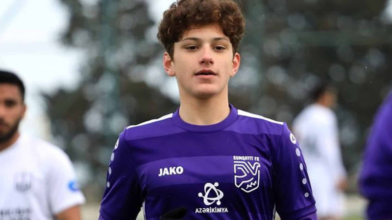 “Sumqayıt” futbol klubunun oyunçusu ən gənc futbolçu kimi tarixə düşüb