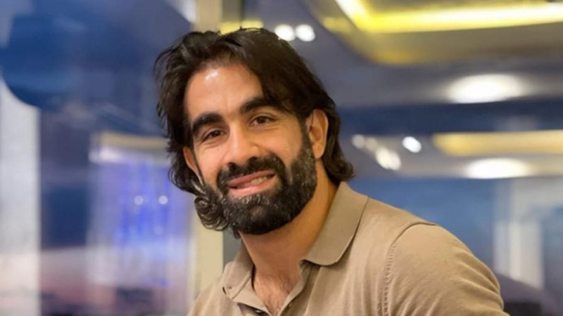 Rafael Ağayev gənclər və idman nazirinin görüşünə gəlməyib