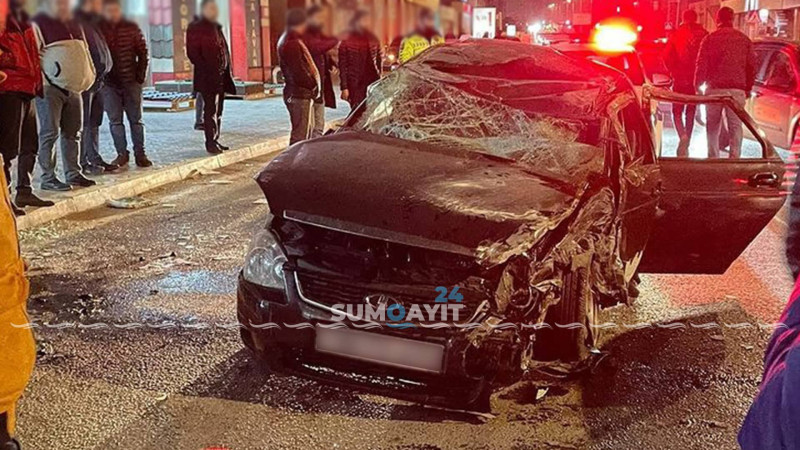 Sumqayıtda qəza nəticəsində avtomobil aşıb