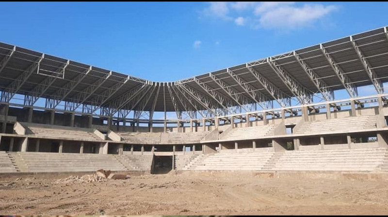 “Mehdi Hüseynzadə” stadionunda 2 ilə yaxındır ki təmir işləri yekunlaşmır