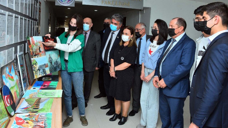 “Şuşa ili” ilə əlaqədar SDU-da sərgi təşkil edilib