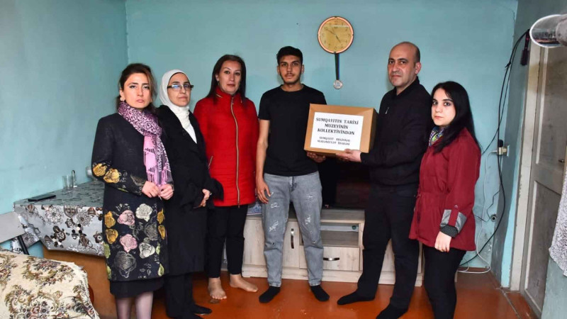 Qazimiz Qəhrəman Ağacanovun ailəsinə baş çəkilib