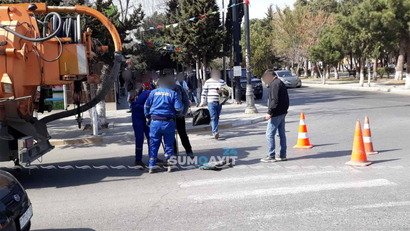 “Pioner” marketin yanında yol bağlıdır