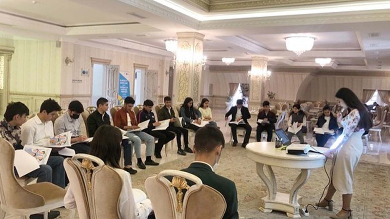 Gənclər Stresin idarə olunması mövzusuna aid təlimdə iştirak ediblər