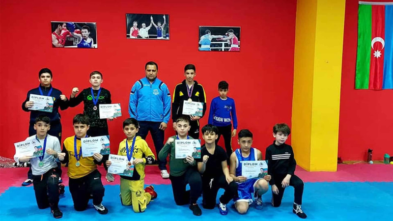 Boksçularımız turnirdən 12 medalla qayıdıb