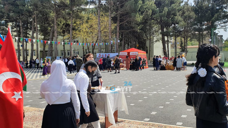 1 nömrəli məktəbin həyətində tədbir keçirilib