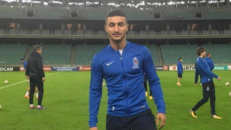 Bu gün Araz Abdullayevin 30 yaşı tamam olur