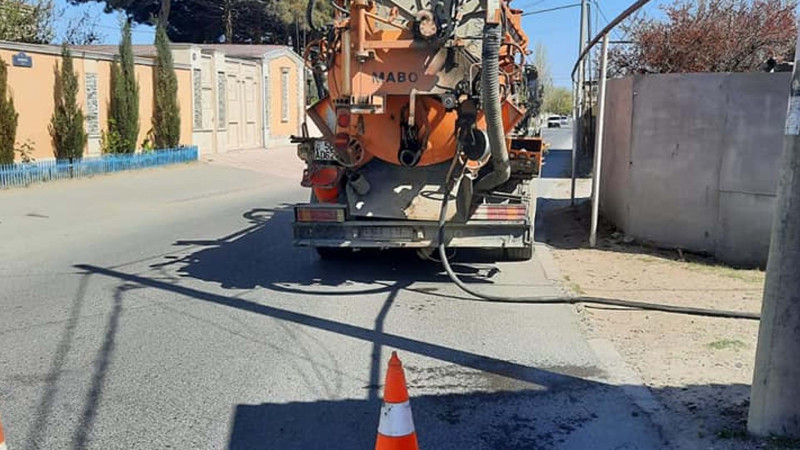 Kanalizasiya xətlərinin təmizlənməsi davam edir