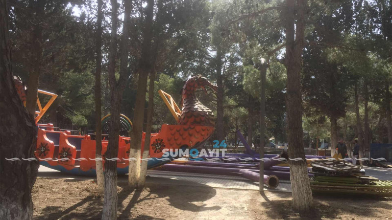 “Göyərçin” parkında yelləncəklər quraşdırılır