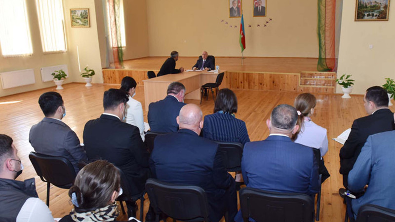 İcra başçısı Corat qəsəbə sakinlərini qəbul edib