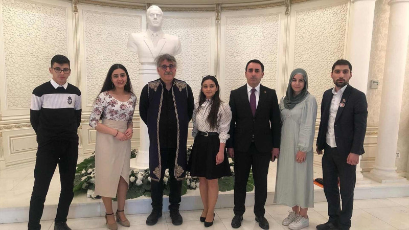 Sumqayıtda tarixçi Cemalettin Özdemir ilə görüş keçir