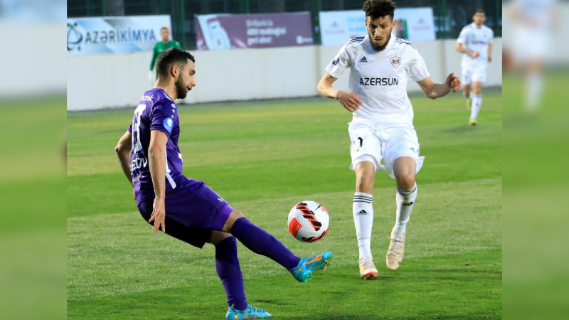 “Sumqayıt” futbol klubu öz meydanında “Qarabağ”ı qəbul edib